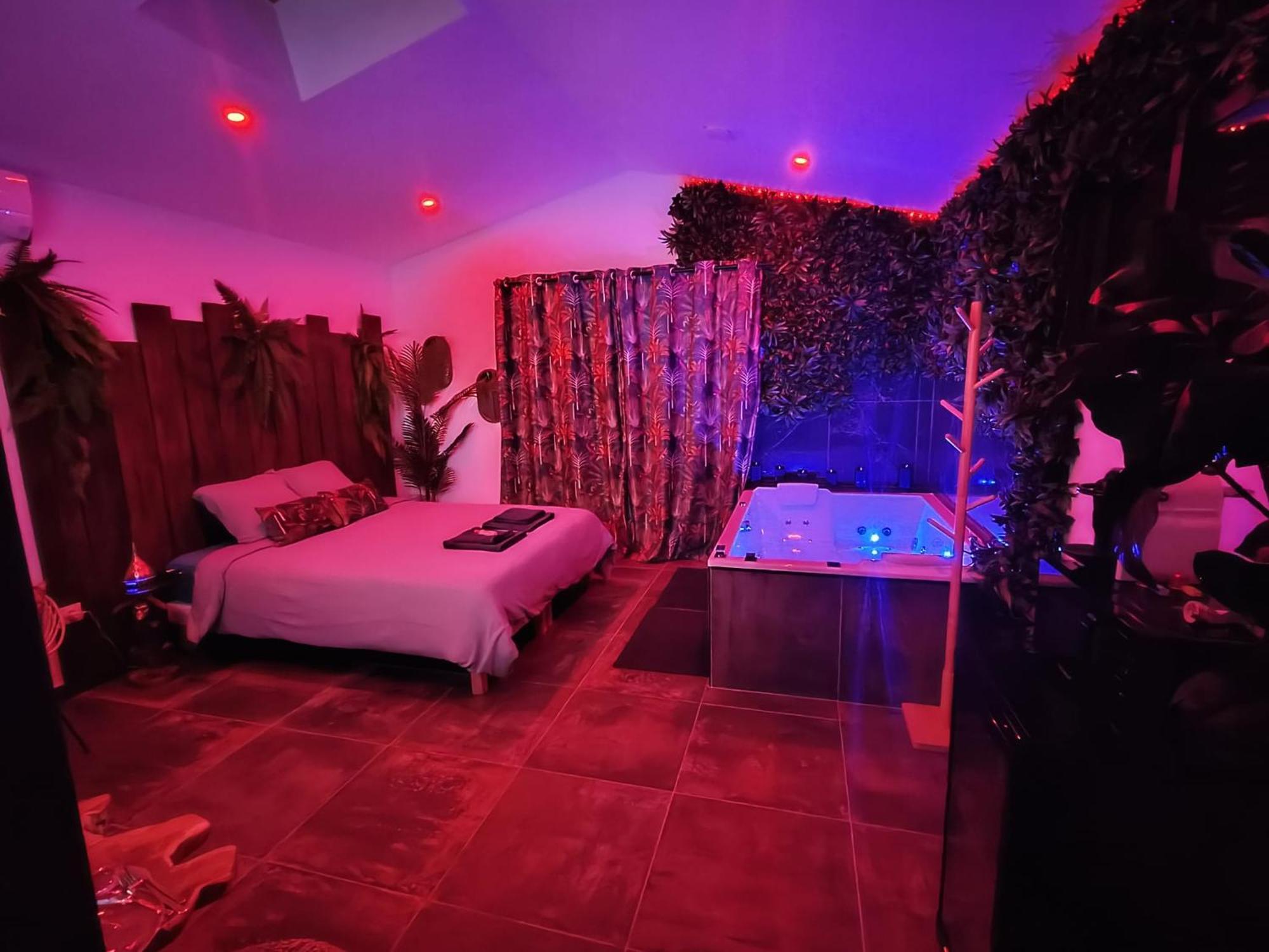 La Jungle Room Роняк Екстериор снимка